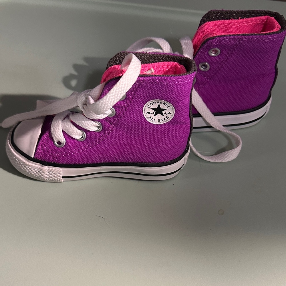 Converse Fuchsia High-Top Sneakers - Bin 15